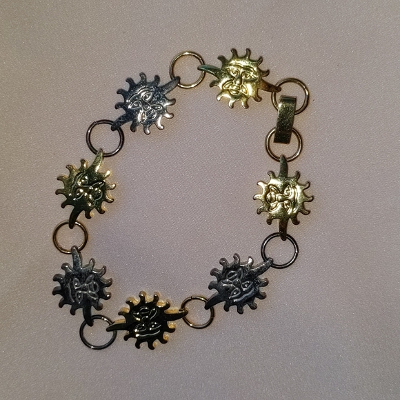Sterling Silver Celestial Happy Sun Bracelet - Picture 4 of 8